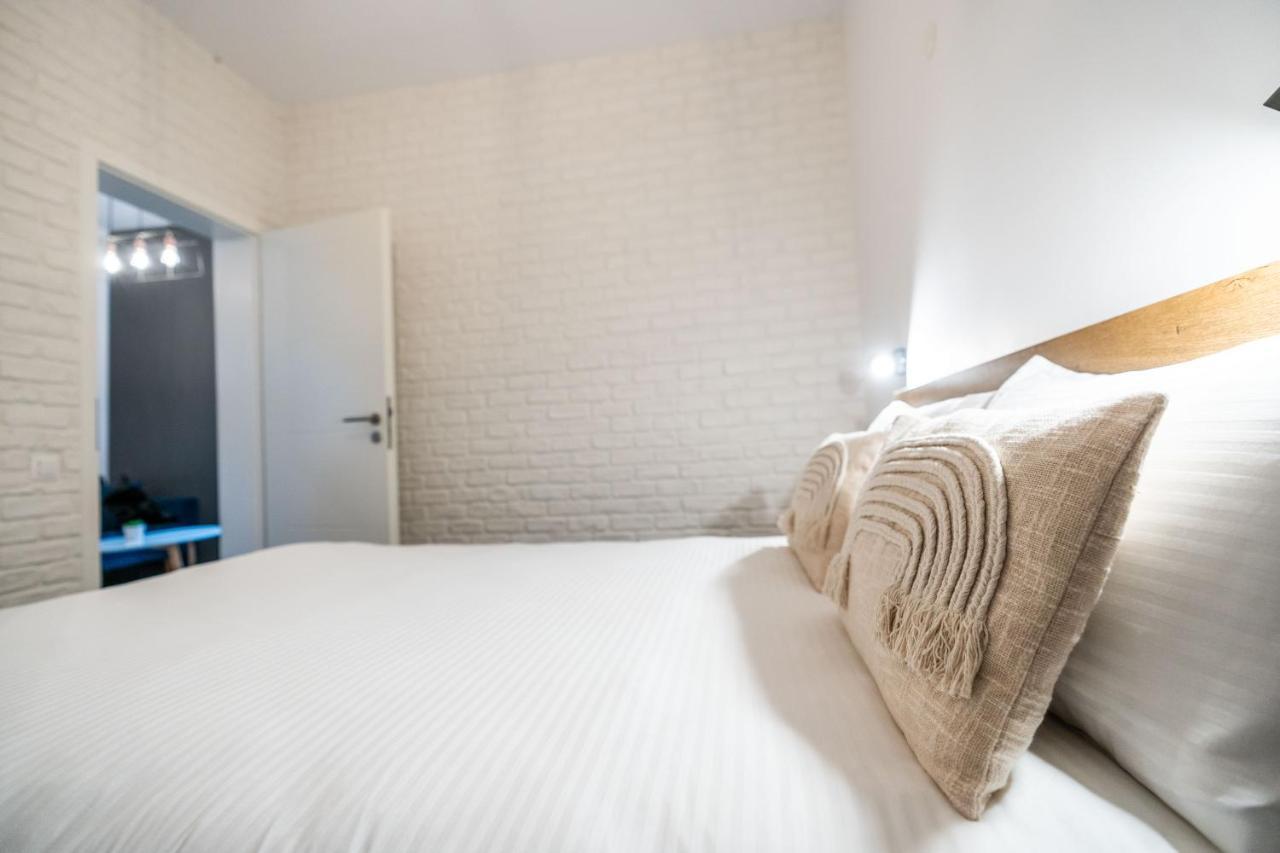 Guest Studio Apartment Брашов Екстериор снимка